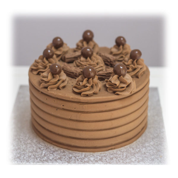 Flake & Malteser Cake