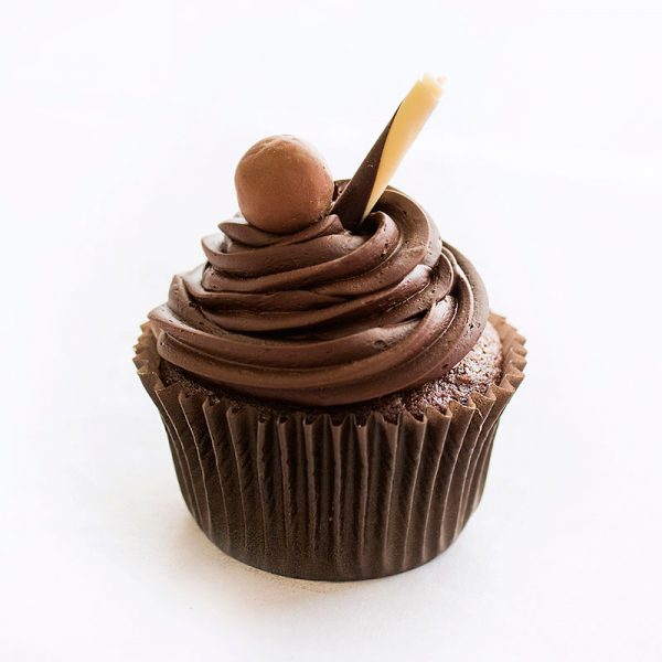 Piece-of-cake-Malteser-Cupcake