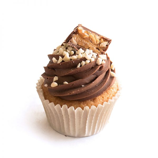 Piece-of-cake-Snickers-Cupcake